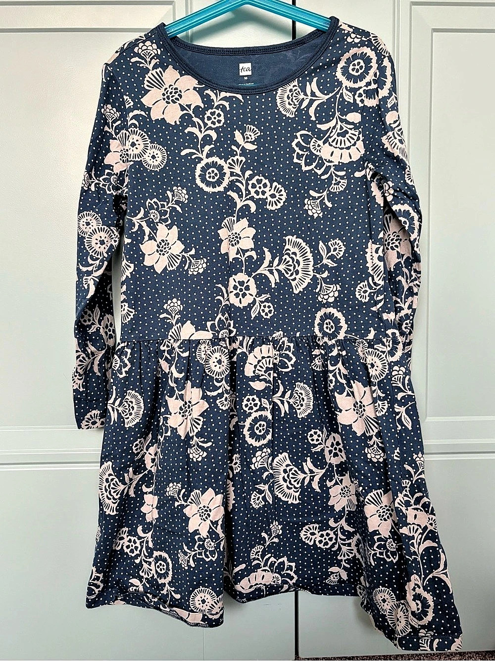 Tea Collection Floral Dress in before, Size 10 Like New